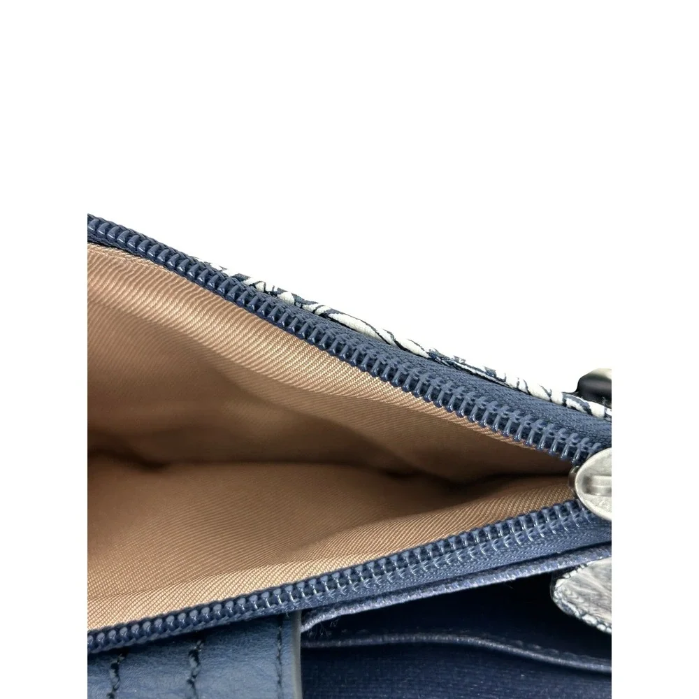 Sakroots crossbody wallet